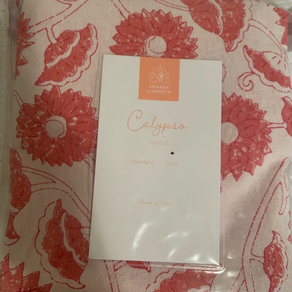 Amanda Lindroth Calypso bed set in watermelon - Picture 4 of 6